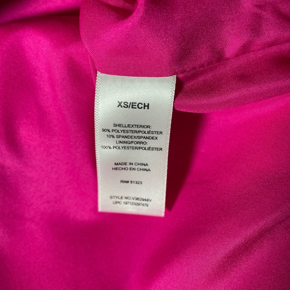 Vince Camuto Hot Pink Single Button Blazer Size XS Buttery Soft
Barbiecore - Picture 3 of 6